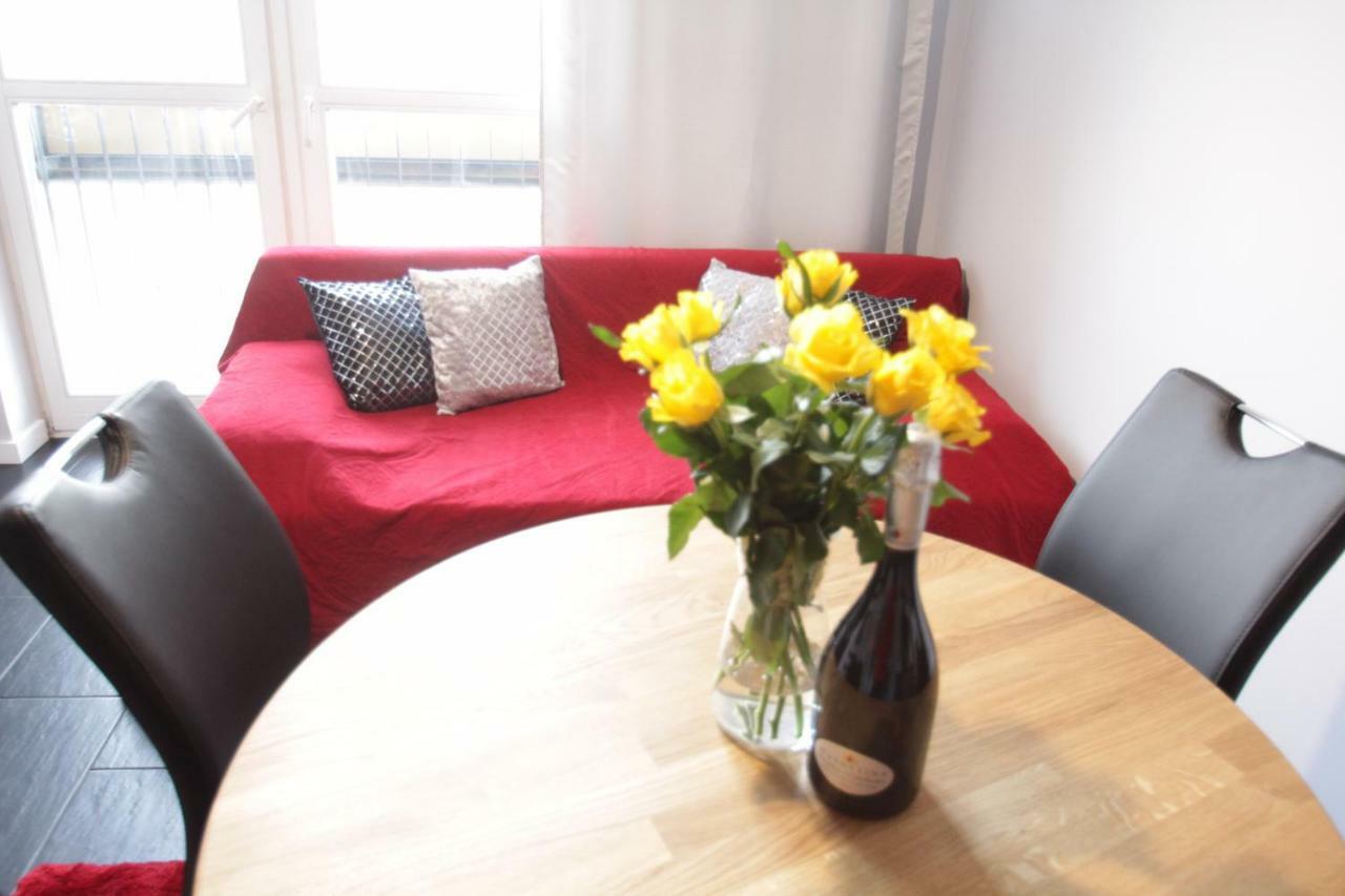 Fantastyczny Apartament Krolewska Warsaw Luaran gambar